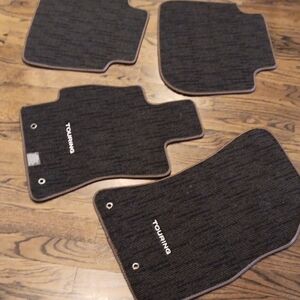 Never used Subaru  Floor Mats